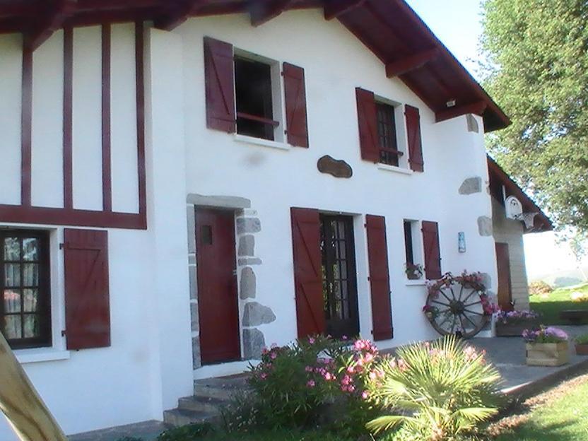 Appartement Au Coeur Du Pays Basque : Vue Superbe Saint-Esteben Buitenkant foto